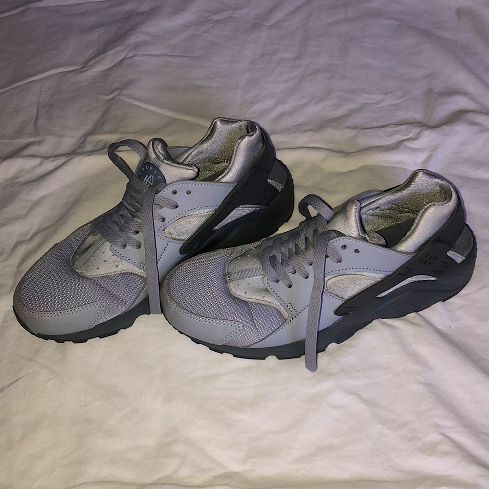 Grey Nike Huaraches